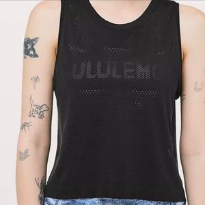 Lululemon breeze by muscle crop tank